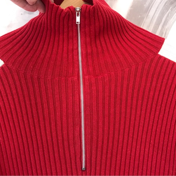 GAP | Y2K Long Sleeved Sporty Red Mock Turtle Neck Sweater w/ White Stripes - Picture 6 of 16